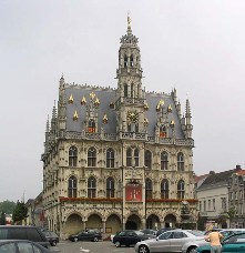 Оуденаарде (Oudenaarde), ратуша