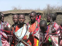 Кения. Женщины племени масаи.